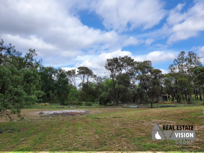 47 Tourmaline Rd, Emerald QLD 4720