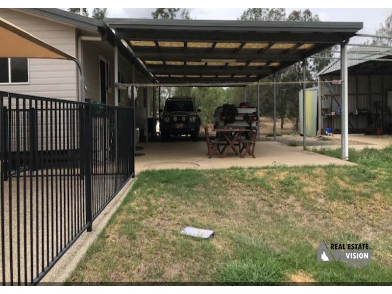 47 Tourmaline Rd, Emerald QLD 4720