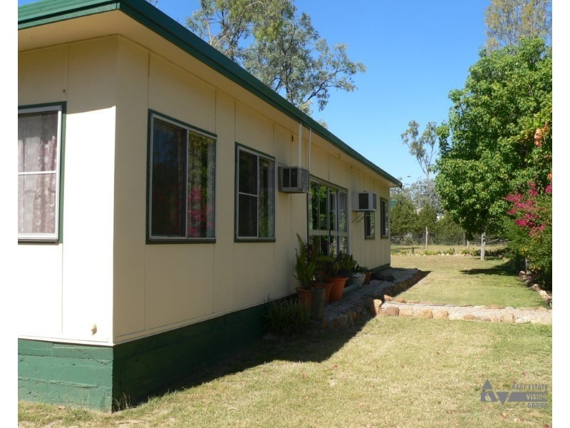 91 River Road, Sapphire QLD 4702