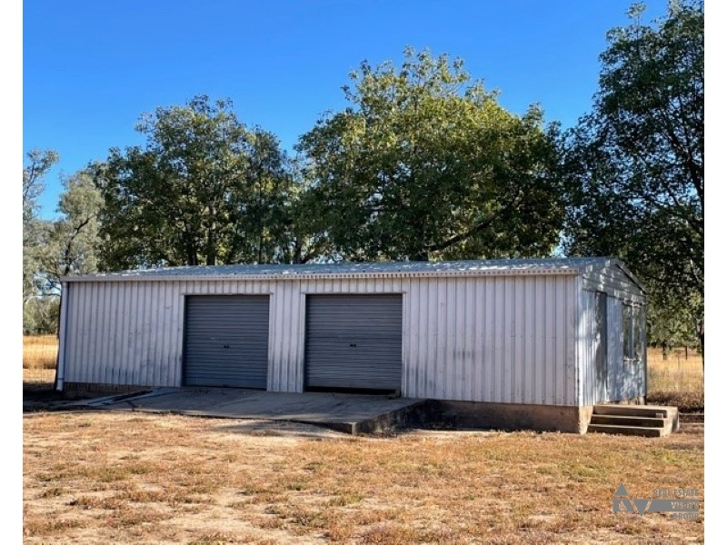 91 River Road, Sapphire QLD 4702