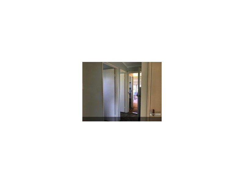 49 Mt Bullock Street, Sapphire QLD 4702