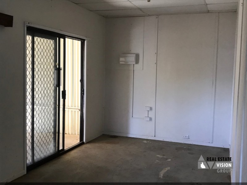 25 Richardson St, Anakie, The Gemfields QLD 4702