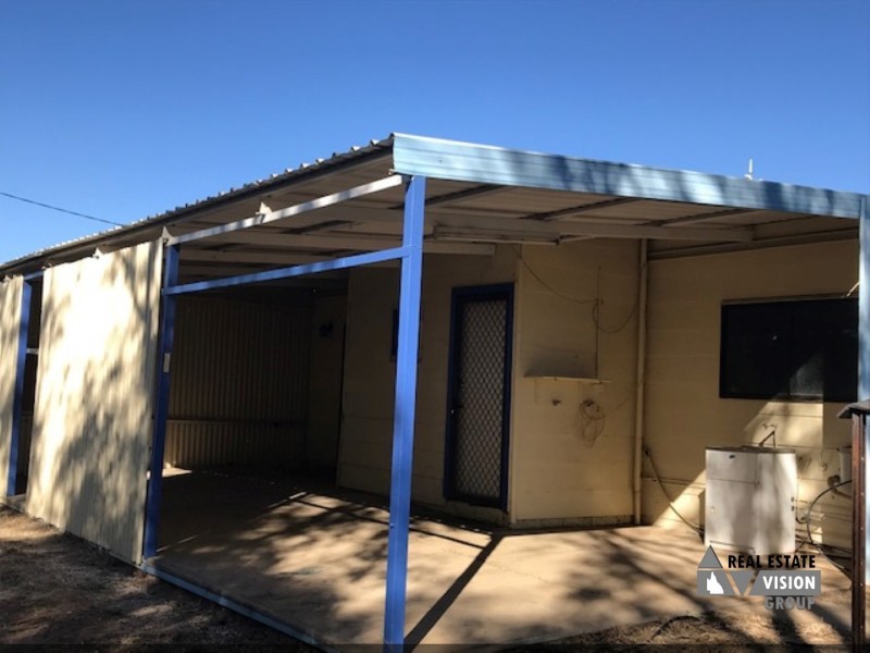 25 Richardson St, Anakie, The Gemfields QLD 4702