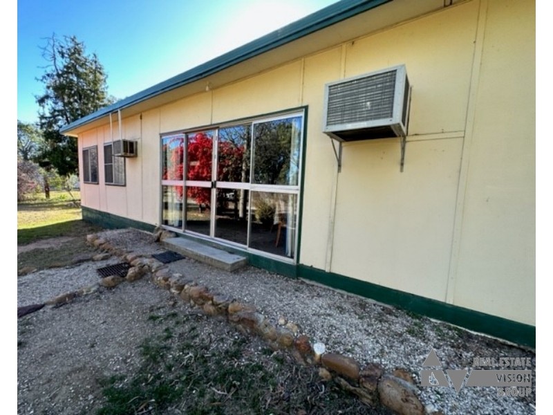 91 River Road, Sapphire QLD 4702