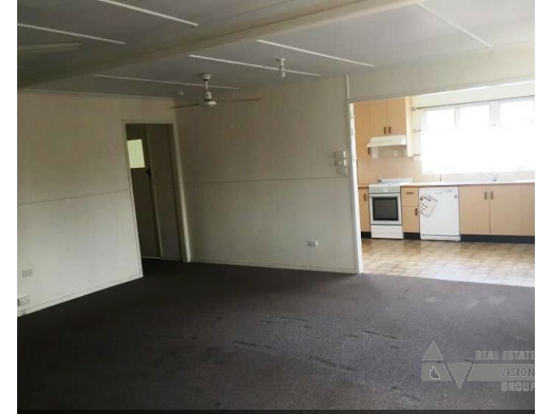 27 Seeman Street, Blackwater QLD 4717