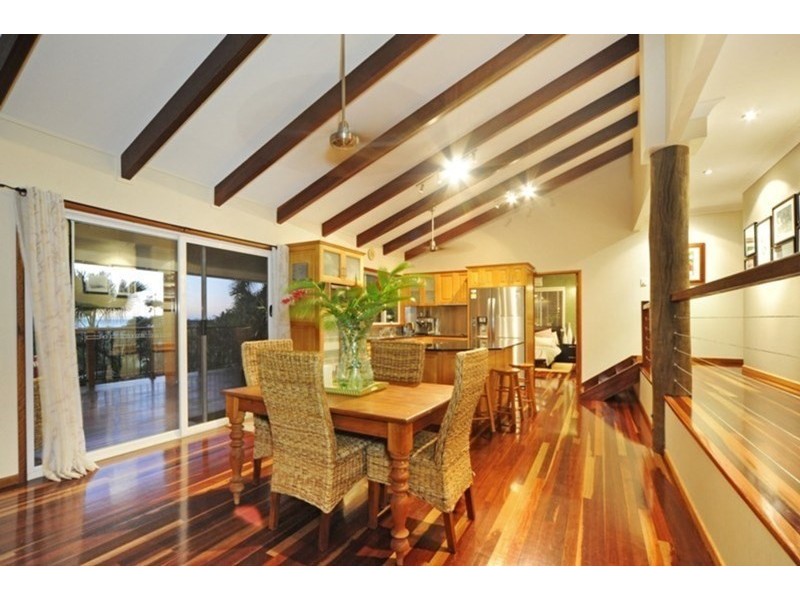 35 Jones Rd, Cannonvale QLD 4802