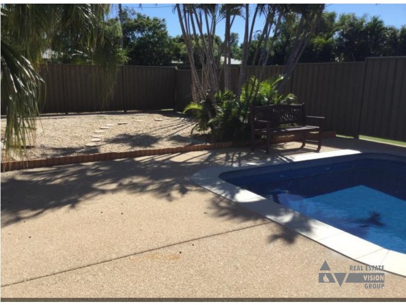 32 Wattle Street, Blackwater QLD 4717