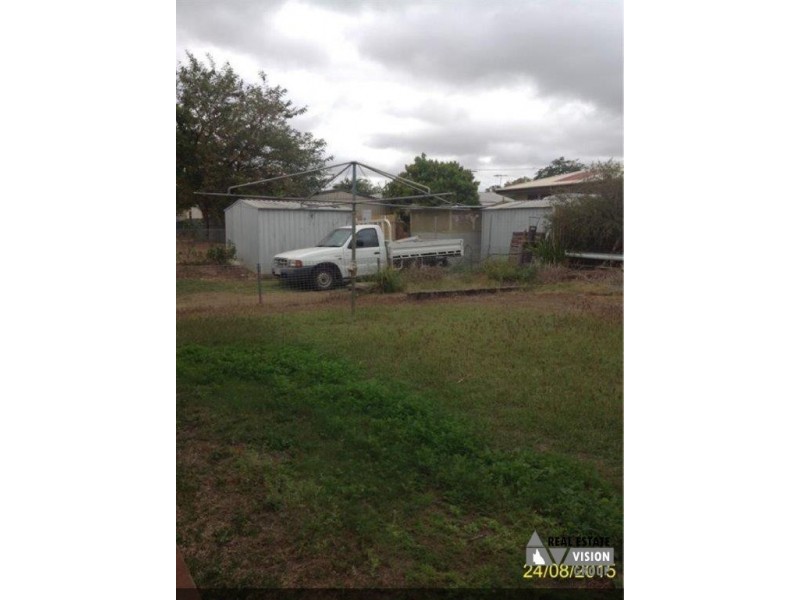 18 Fay Street, Blackwater QLD 4717