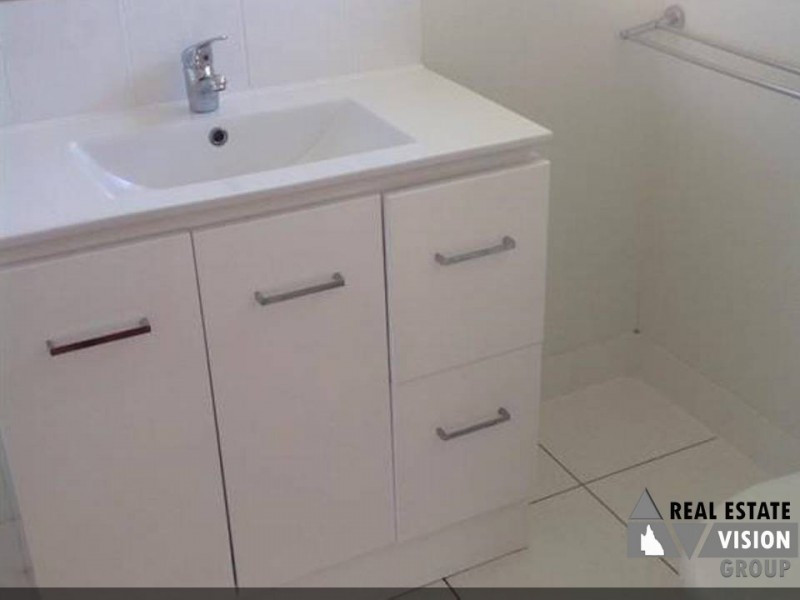 8 Cardinal Ct, Blackwater QLD 4717