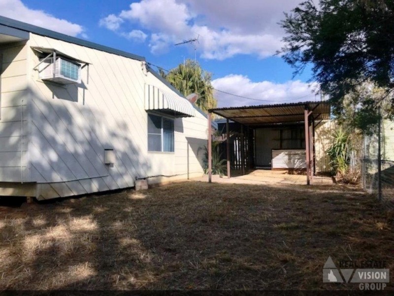 50 Stower St, Blackwater QLD 4717