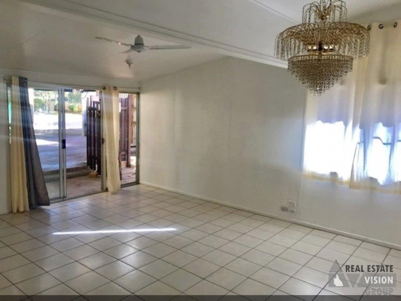50 Stower St, Blackwater QLD 4717