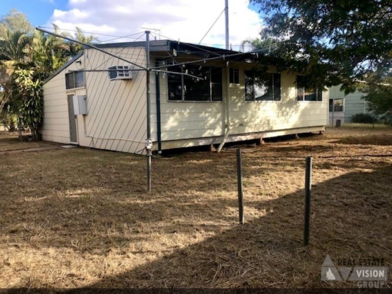 50 Stower St, Blackwater QLD 4717