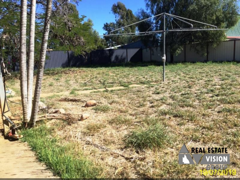 8 Acacia Street, Blackwater QLD 4717