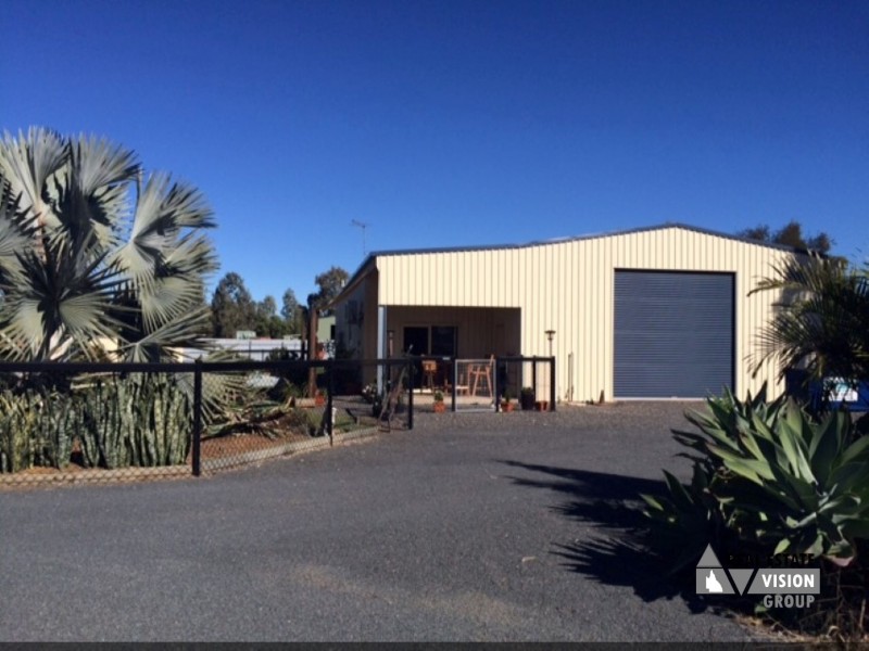 2 Geddes Lane, Emerald QLD 4720