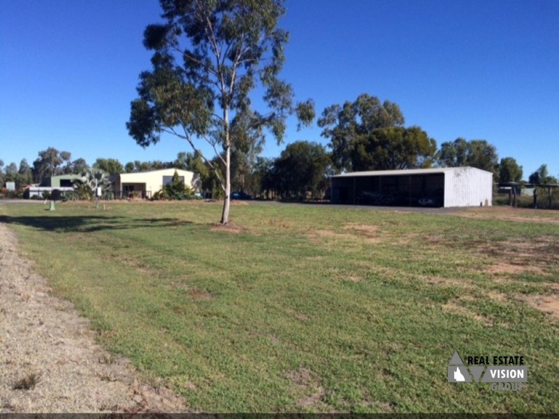 2 Geddes Lane, Emerald QLD 4720