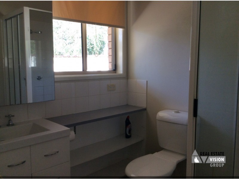 4 Andrea Pl, Emerald QLD 4720