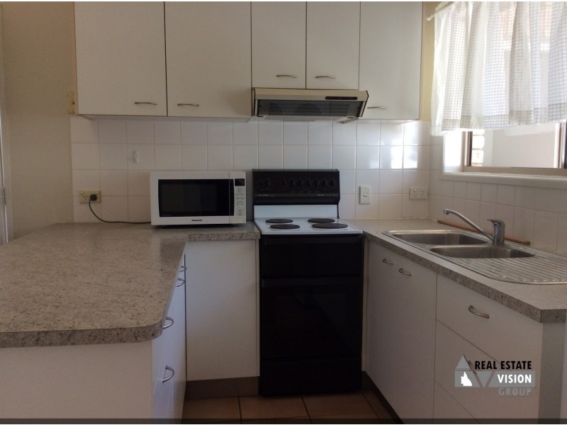 4 Andrea Pl, Emerald QLD 4720