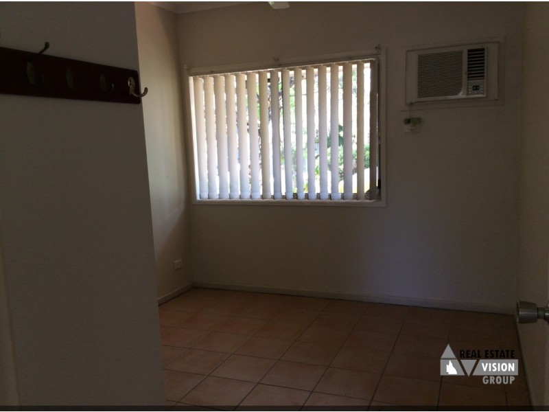4 Andrea Pl, Emerald QLD 4720