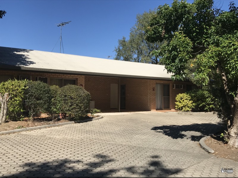 4 Andrea Pl, Emerald QLD 4720