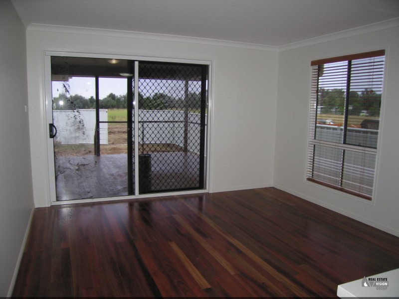 1/66 Hibiscus Cres, Blackwater QLD 4717
