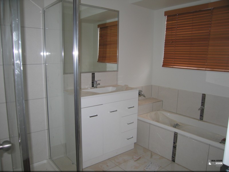 1/66 Hibiscus Cres, Blackwater QLD 4717