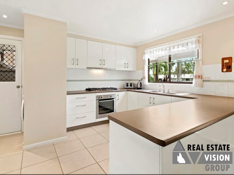 24 Tropic Rd, Cannonvale QLD 4802