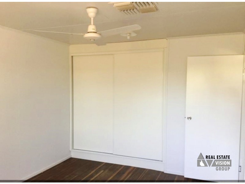 30 Eucalyptus St, Blackwater QLD 4717