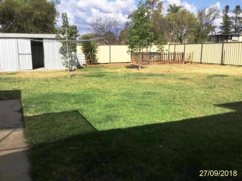 10 Columba St, Blackwater QLD 4717