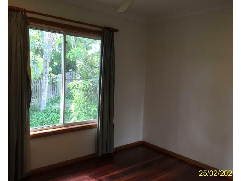 5 Balaka Street, Cannonvale QLD 4802