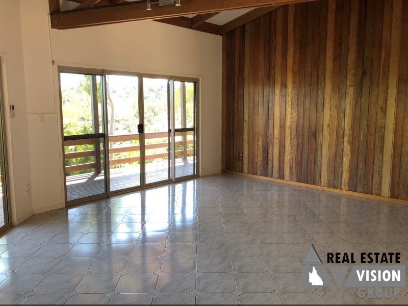 7 Country Rd, Cannonvale QLD 4802