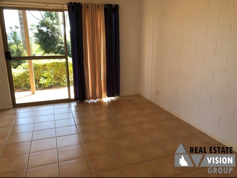 7 Country Rd, Cannonvale QLD 4802