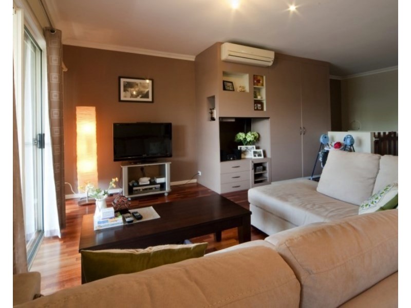 Unit 8/21 Shute Harbour Rd, Cannonvale QLD 4802