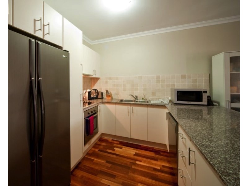 Unit 8/21 Shute Harbour Rd, Cannonvale QLD 4802