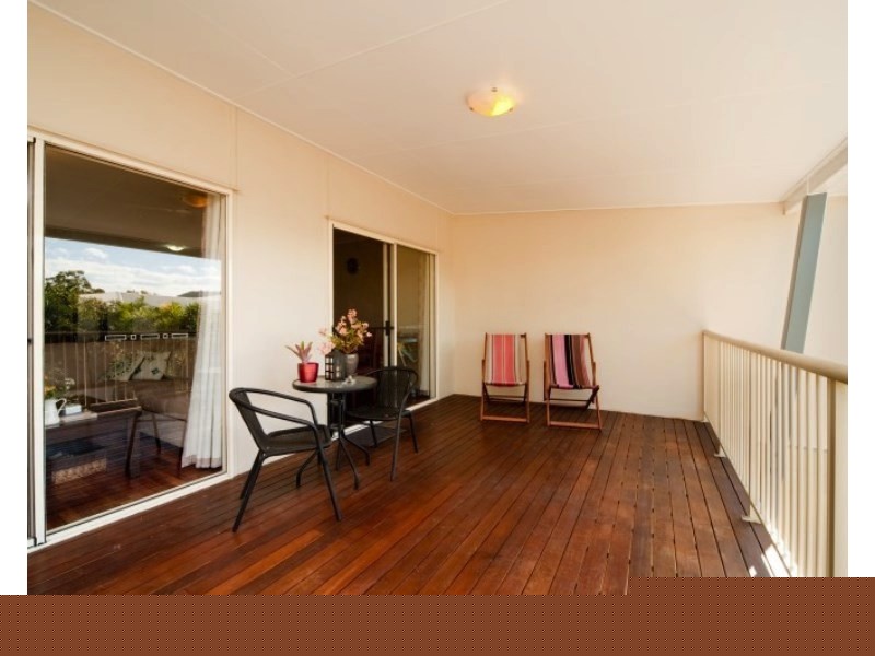 Unit 8/21 Shute Harbour Rd, Cannonvale QLD 4802