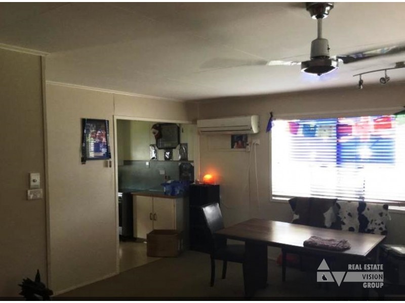 72 Arthur St, Blackwater QLD 4717