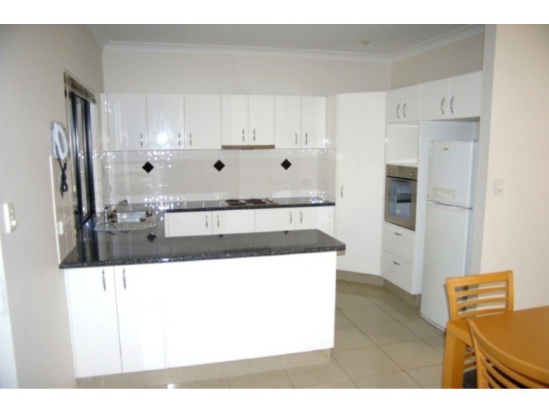 10/3-5 Erromango Drive, Jubilee Pocket QLD 4802
