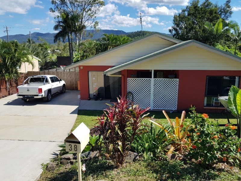 38 South Molle Bvd, Cannonvale QLD 4802