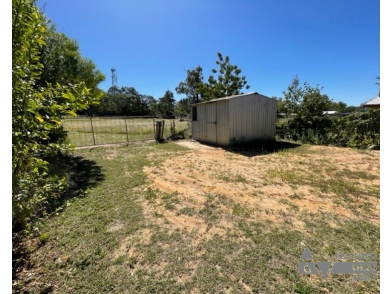 6 Sunrise, Sapphire QLD 4702