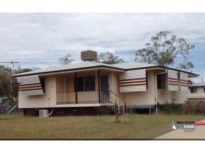 29 Boronia St, Blackwater QLD 4717