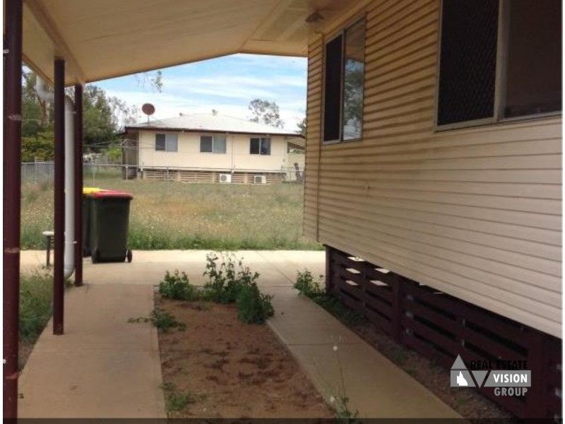 29 Boronia St, Blackwater QLD 4717