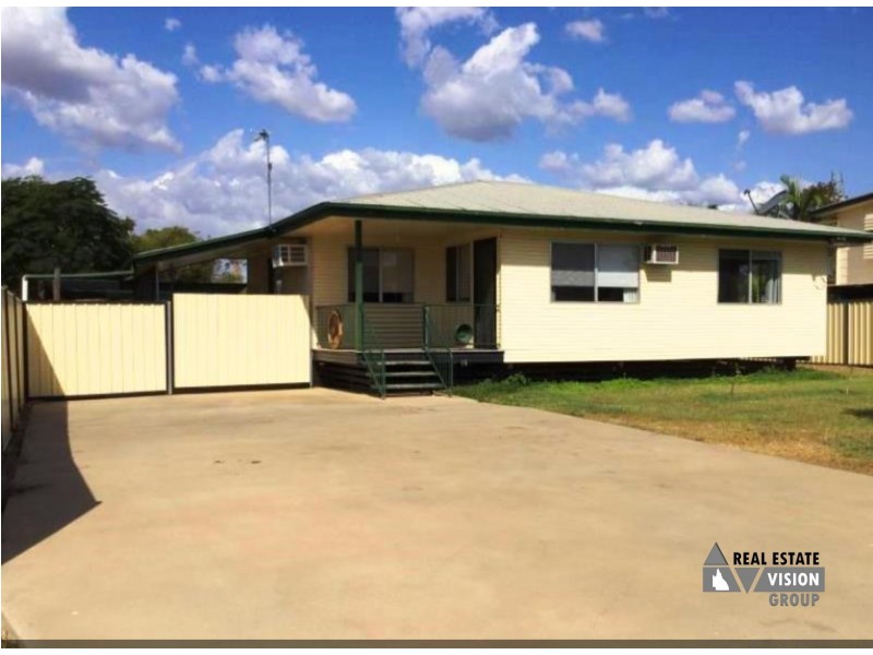 10 Columba St, Blackwater QLD 4717