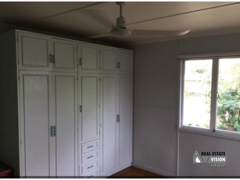 16 Yellowwood St, Blackwater QLD 4717