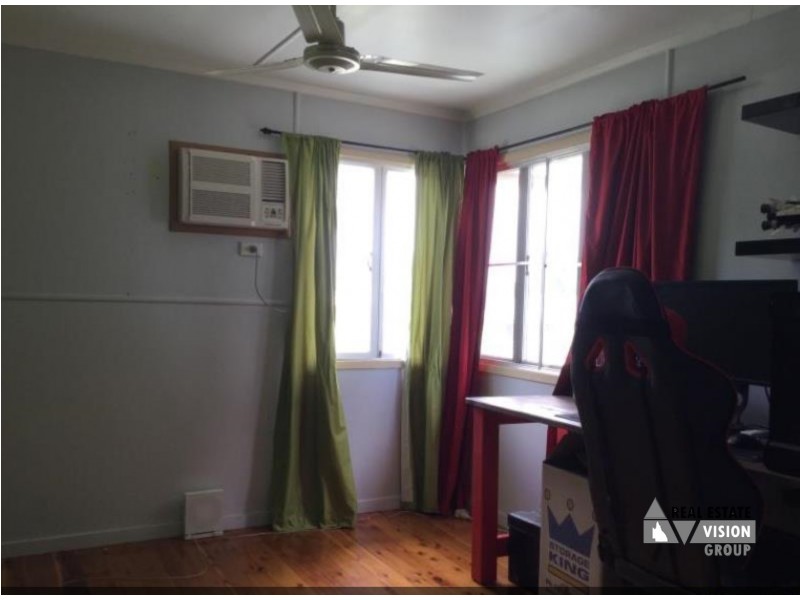 16 Yellowwood St, Blackwater QLD 4717