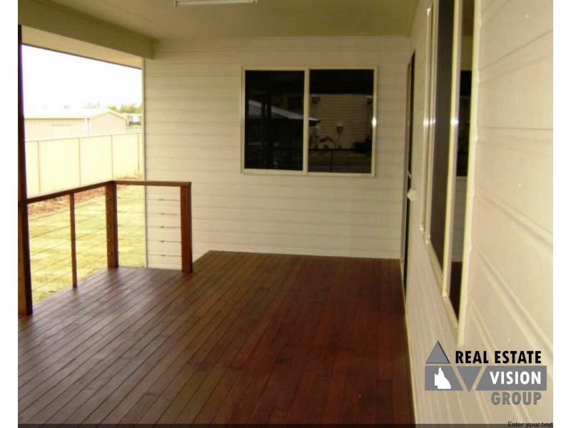 33 Bremner St, Blackwater QLD 4717