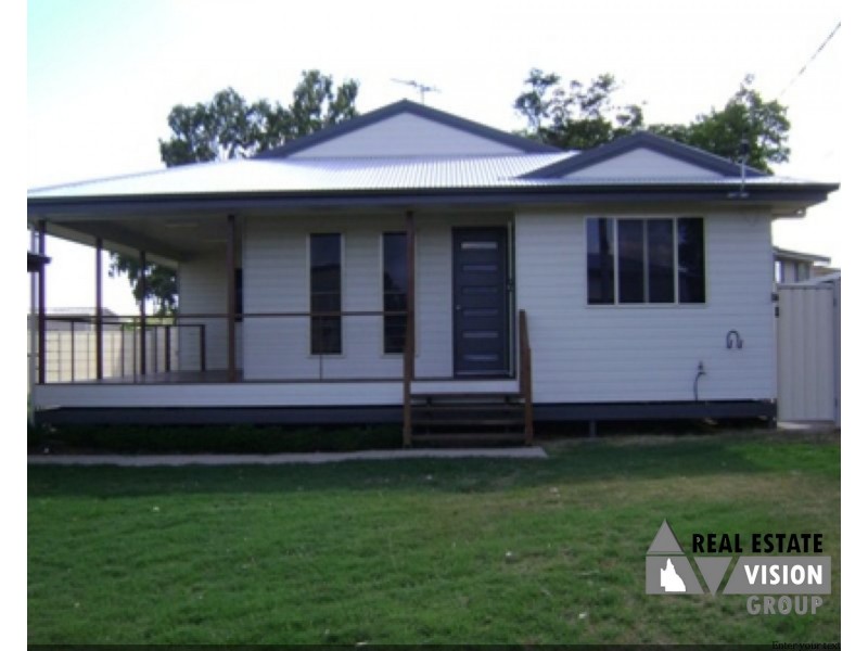 33 Bremner St, Blackwater QLD 4717