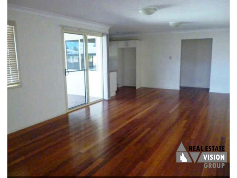 33 Bremner St, Blackwater QLD 4717