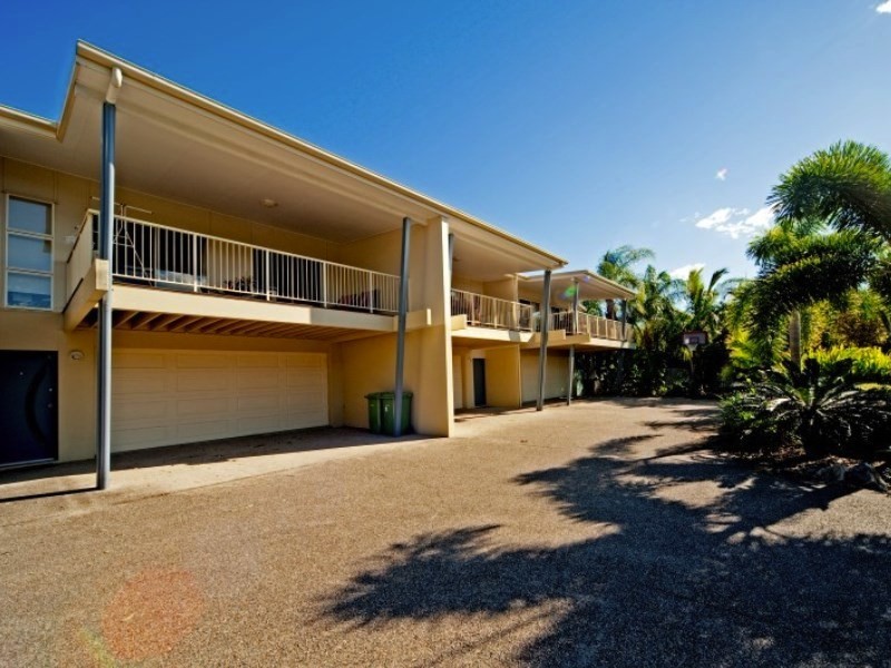 8/21 Shute Harbour Road, Cannonvale QLD 4802