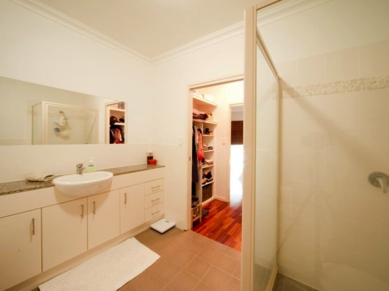 8/21 Shute Harbour Road, Cannonvale QLD 4802