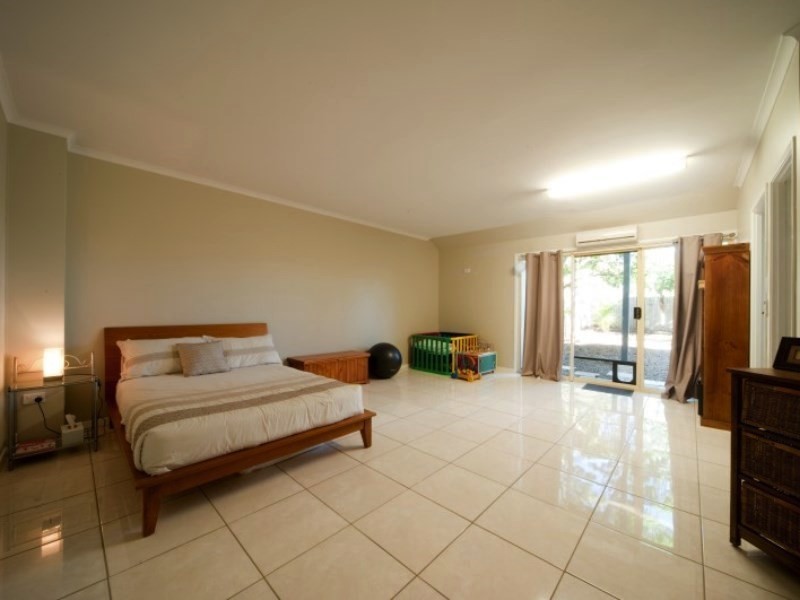 8/21 Shute Harbour Road, Cannonvale QLD 4802