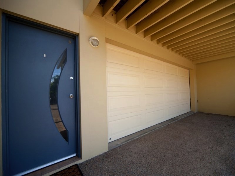 8/21 Shute Harbour Road, Cannonvale QLD 4802